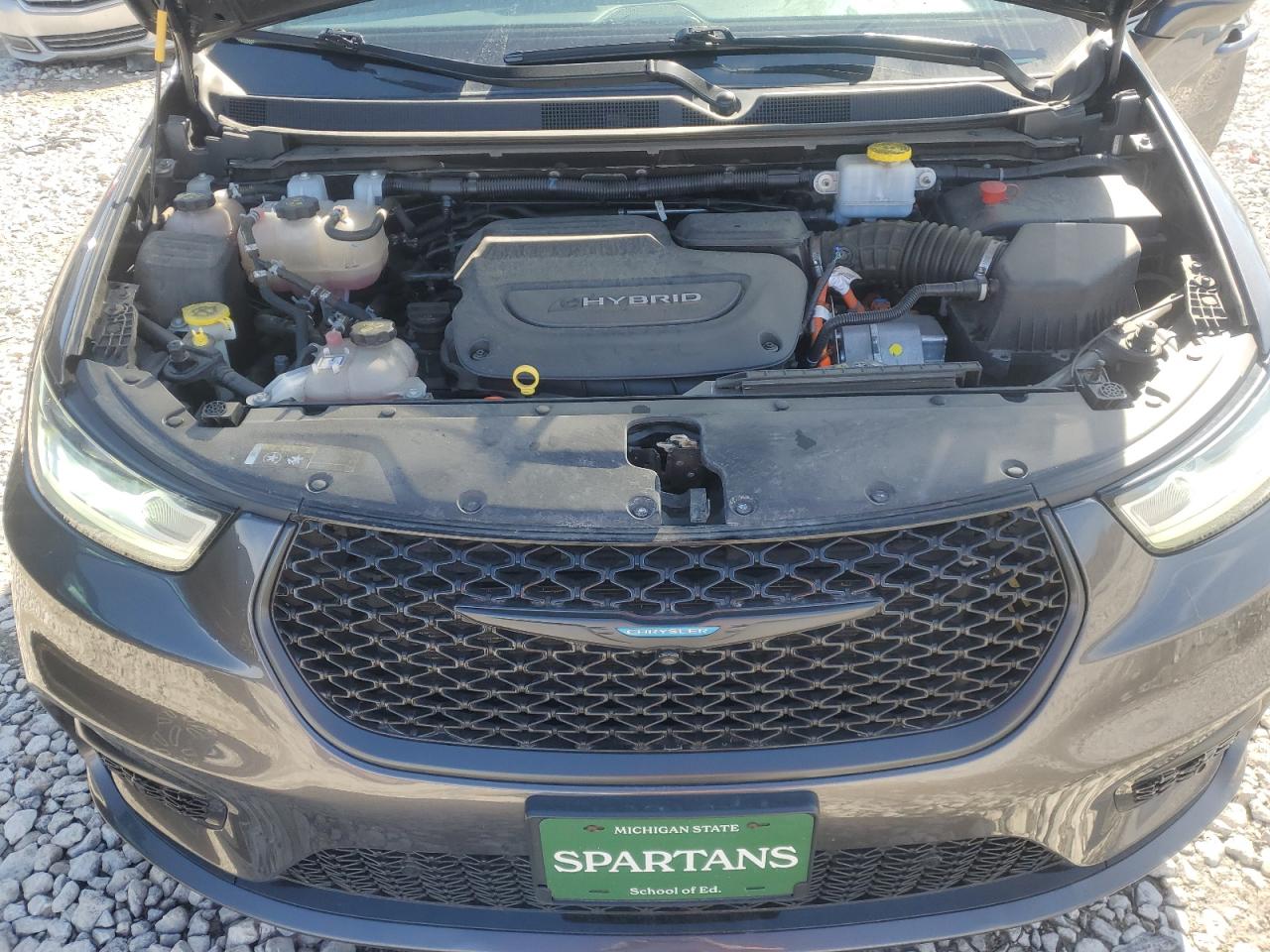 2021 Chrysler Pacifica - Image 12