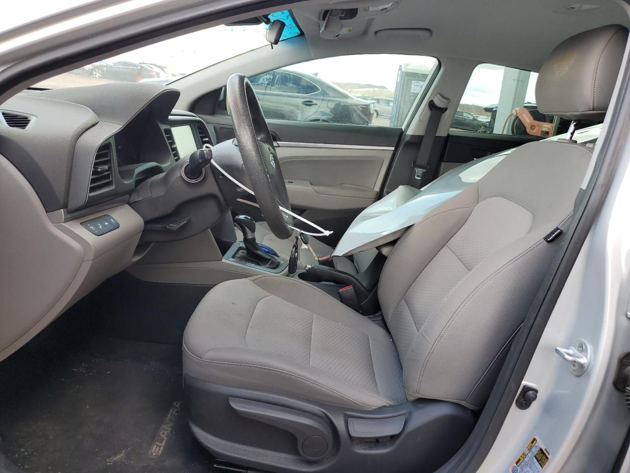 2020 Hyundai Elantra - Image 7