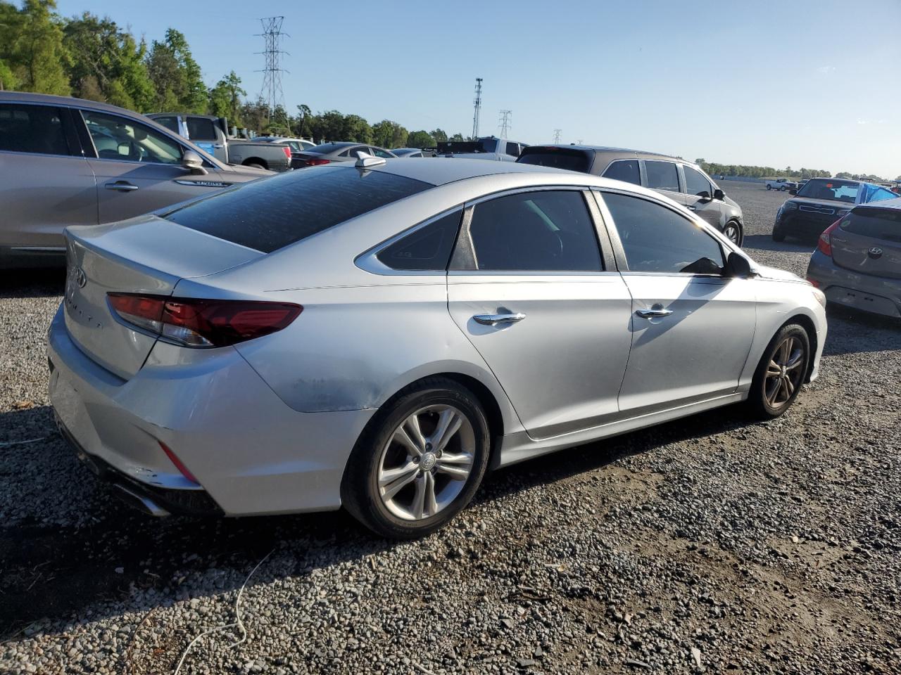 2018 Hyundai Sonata - Image 3