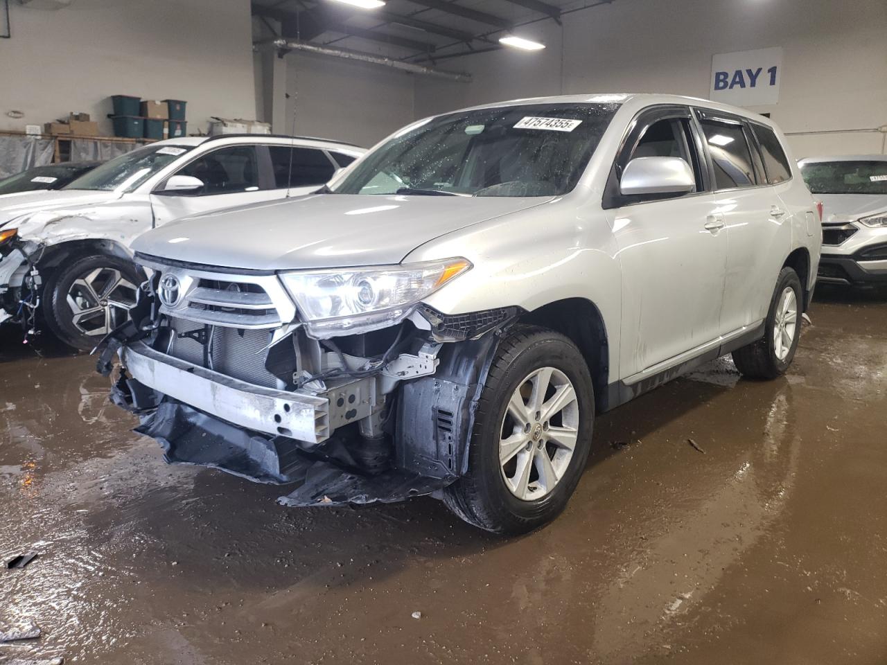 2011 Toyota Highlander - Image 1