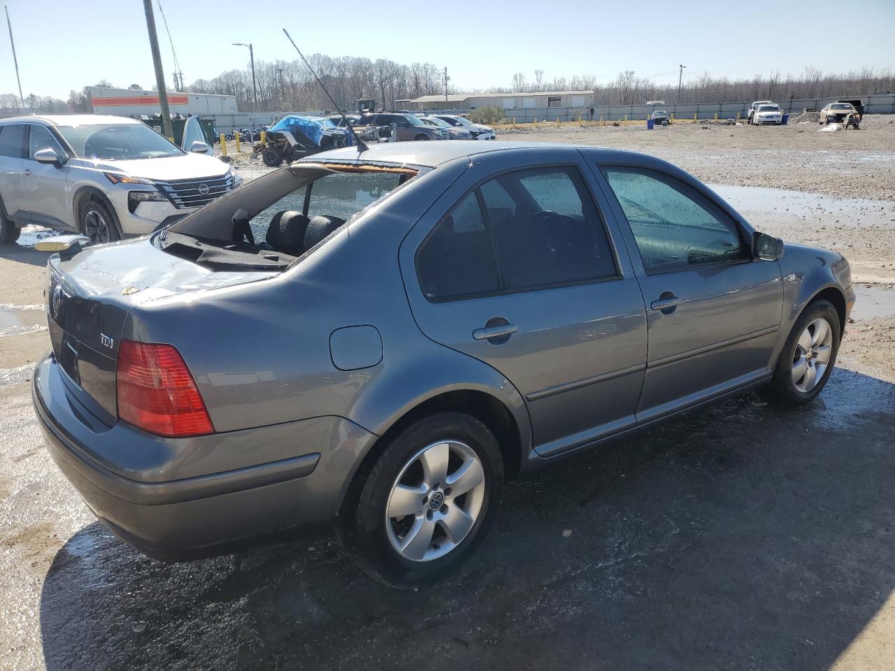 2003 Volkswagen Jetta - Image 3