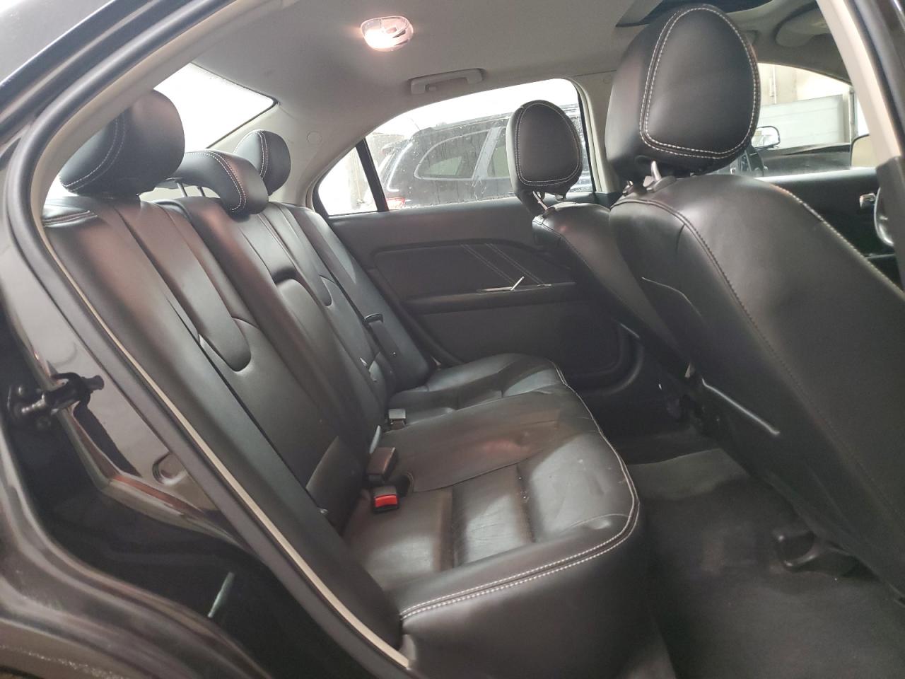 2012 Ford Fusion - Image 10