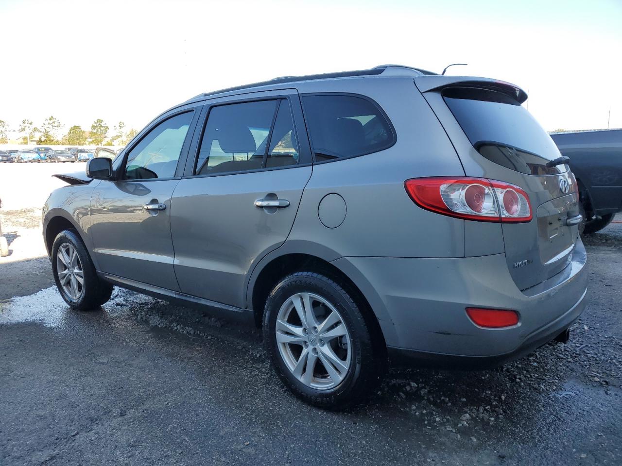 2011 Hyundai Santa Fe - Image 2