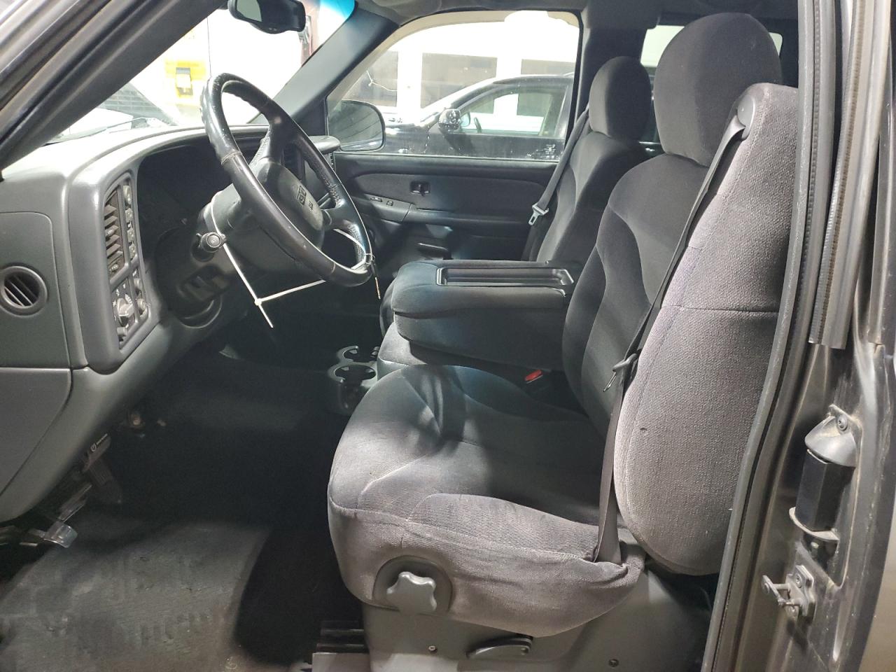 2002 GMC Sierra - Image 7