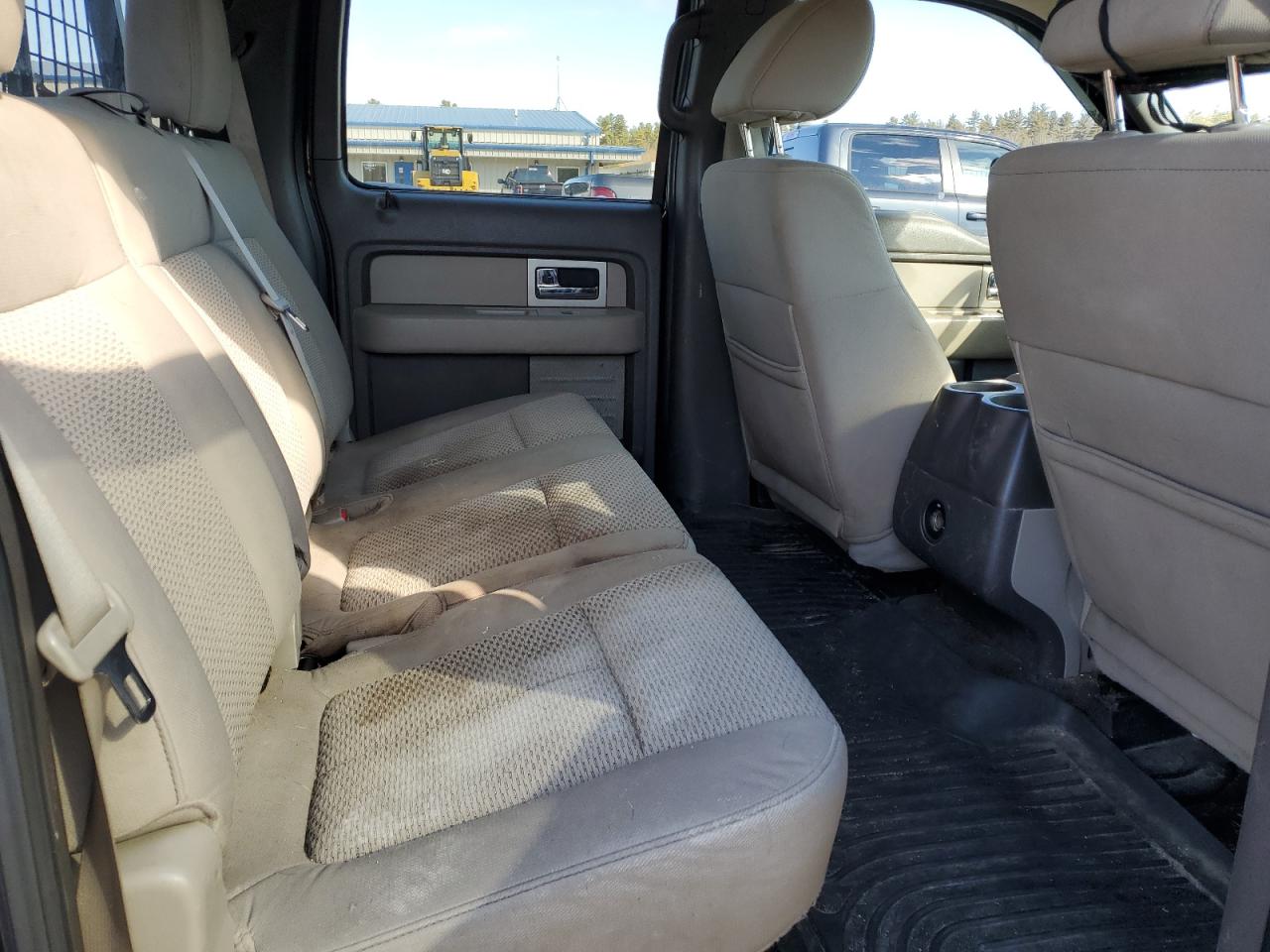 2010 Ford F-150 - Image 10