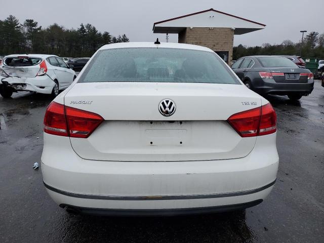 Sedans VOLKSWAGEN PASSAT 2015 Biały