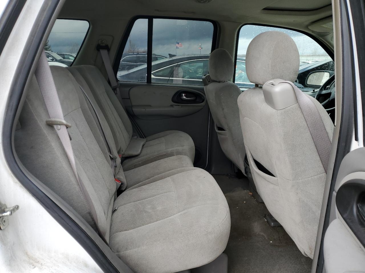 2005 Chevrolet TrailBlazer - Image 11