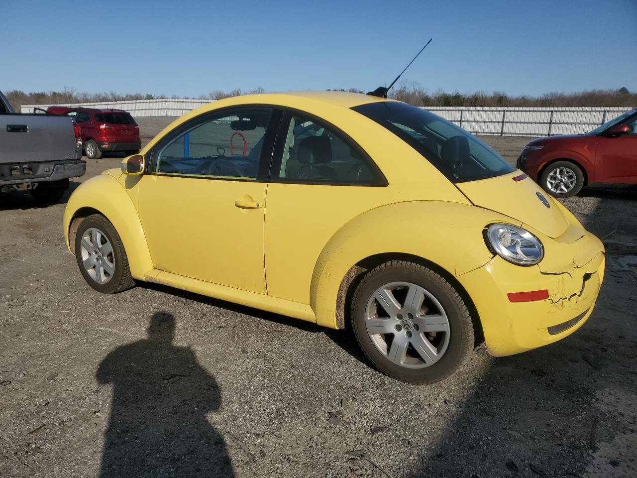 2007 Volkswagen Beetle - Image 2