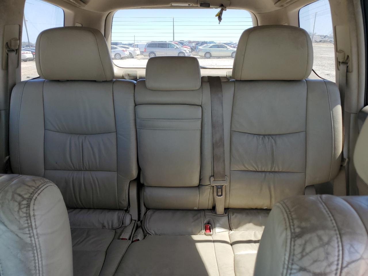 2005 Lexus GX - Image 10