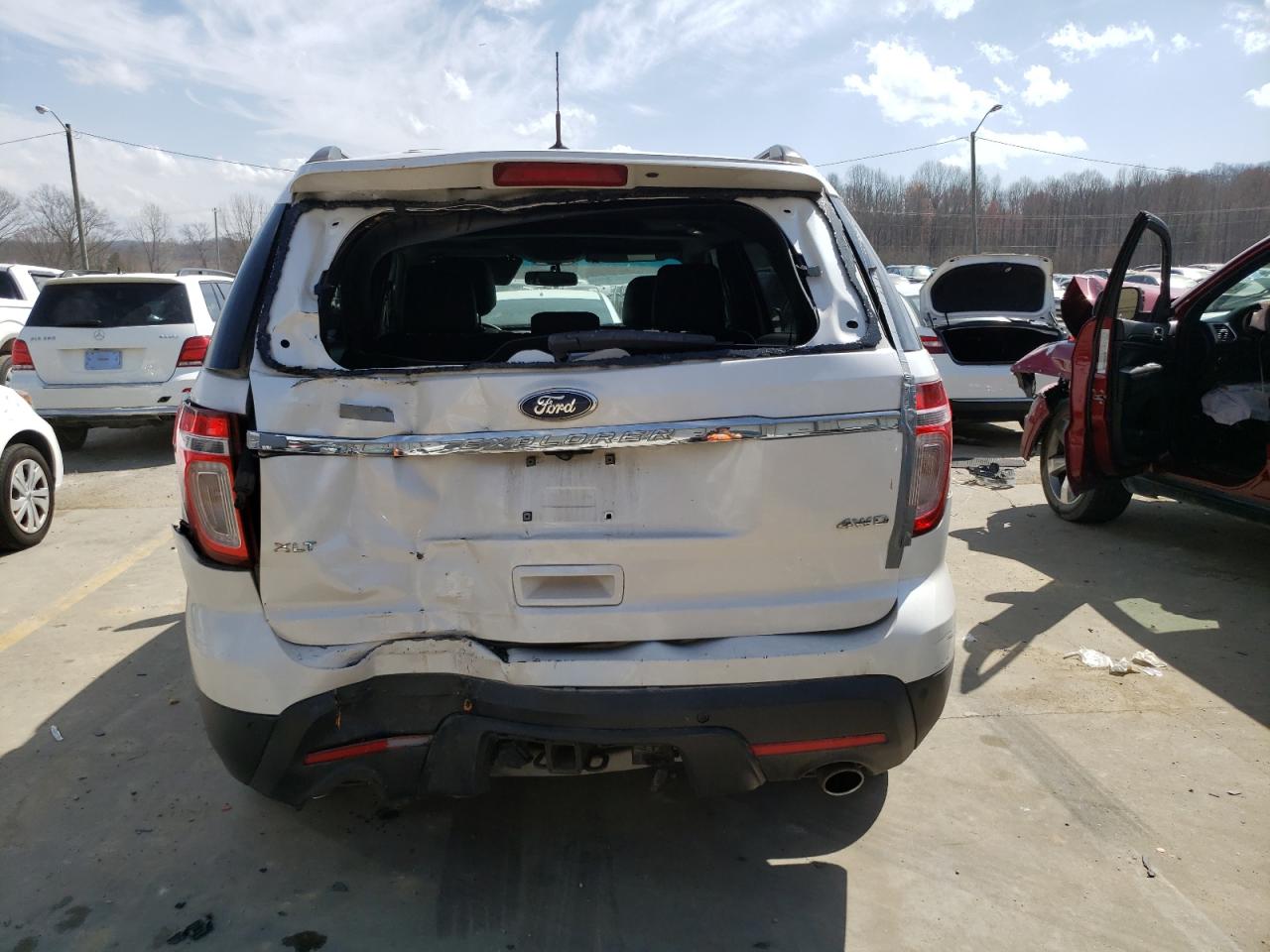 2015 Ford Explorer - Image 6