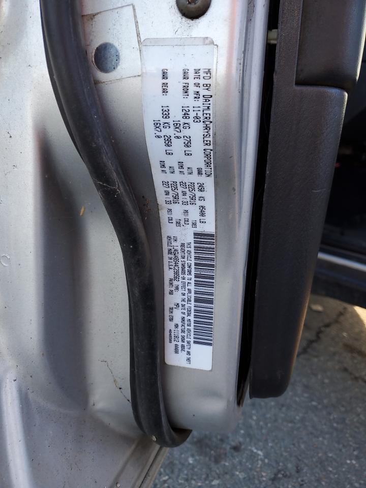 2004 Jeep Grand Cherokee - Image 13