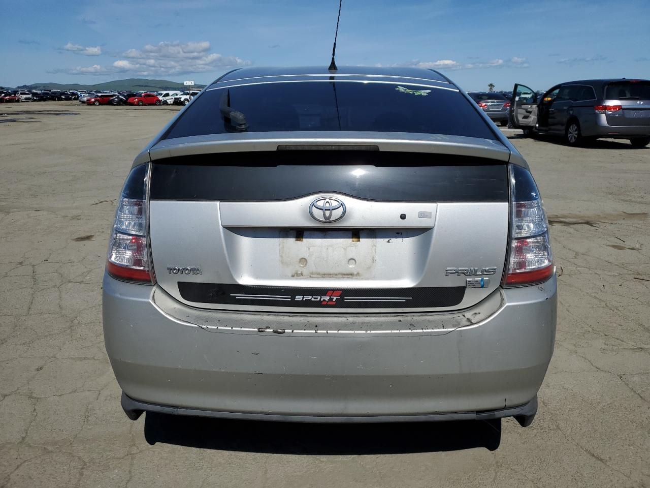 2005 Toyota Prius - Image 6