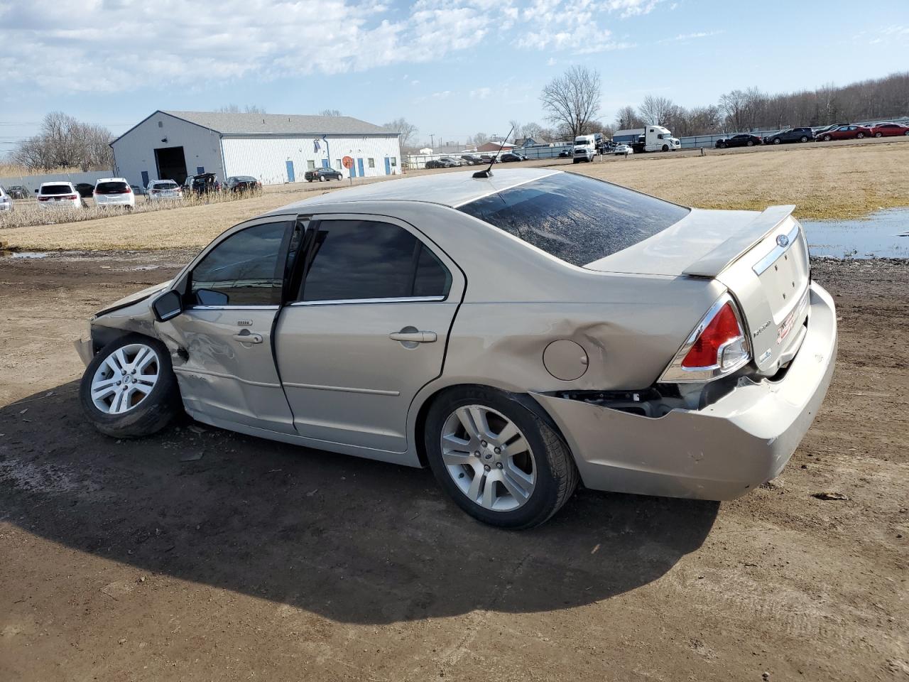 2009 Ford Fusion - Image 2
