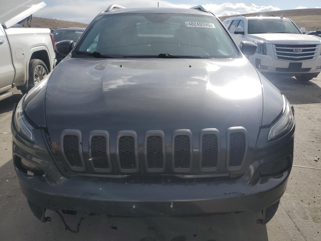2015 Jeep Grand Cherokee - Image 5