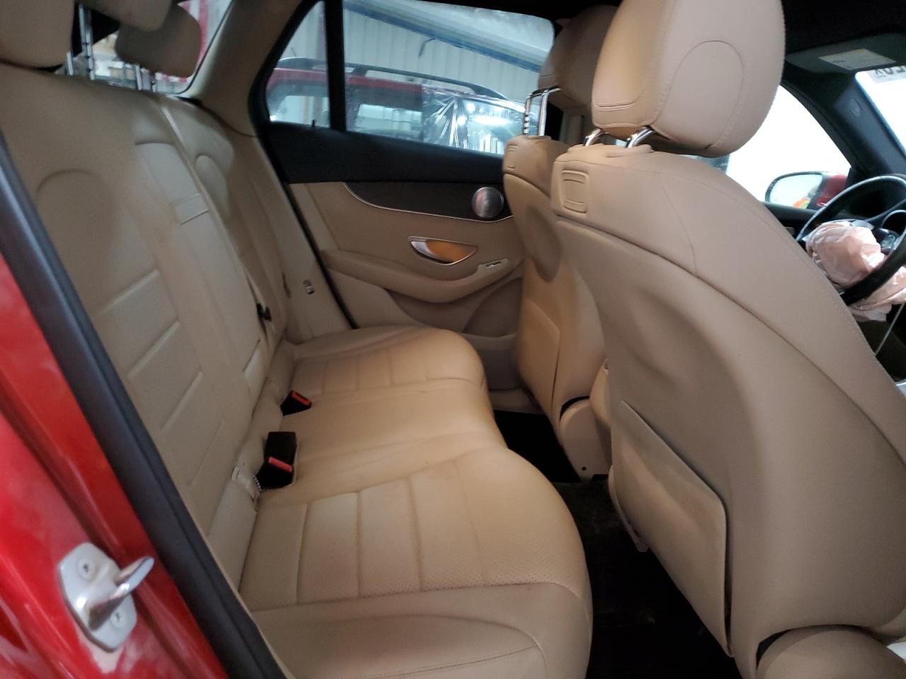 2018 Mercedes-Benz GLC - Image 12