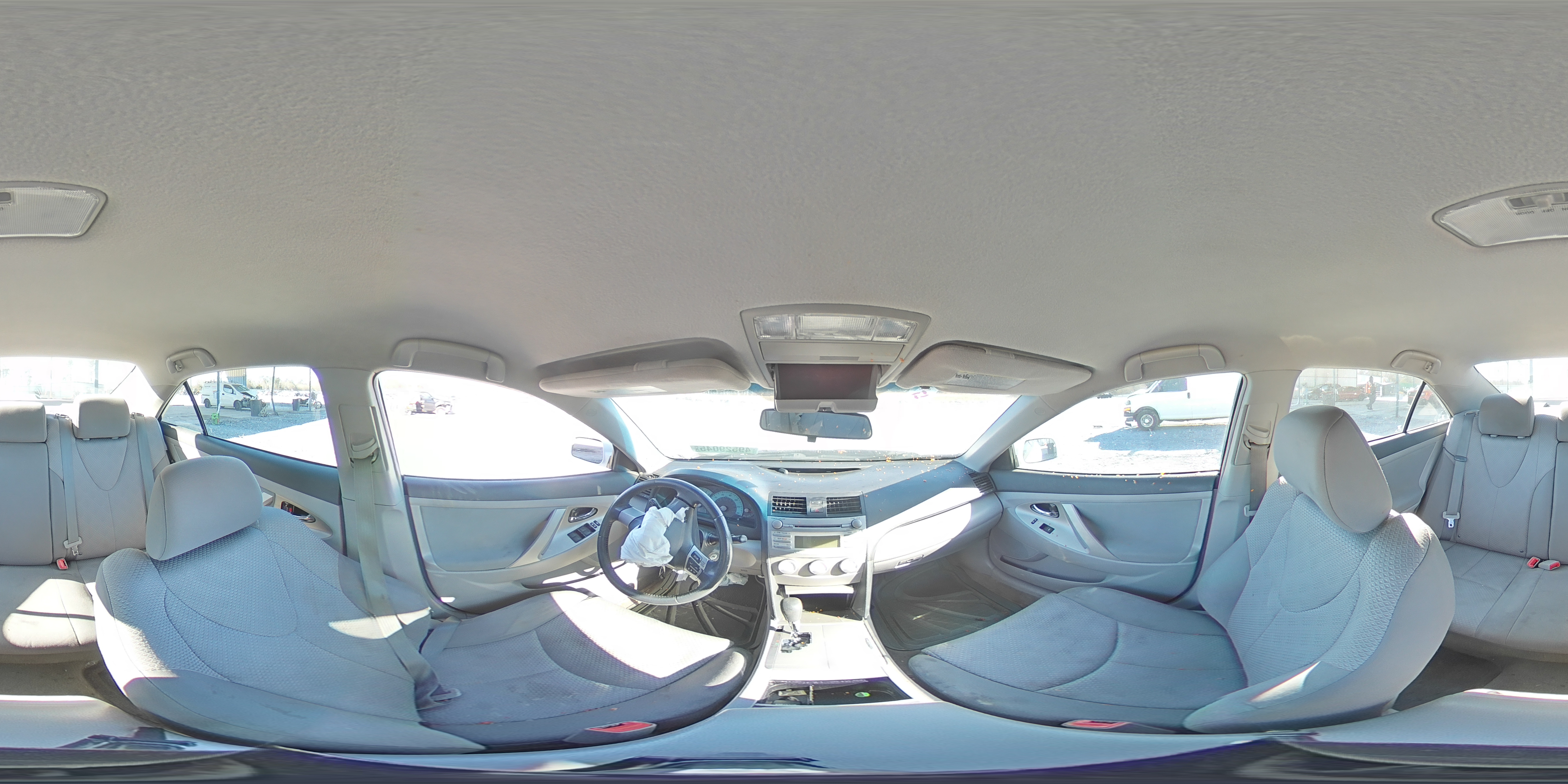 2011 Toyota Camry - Image 13