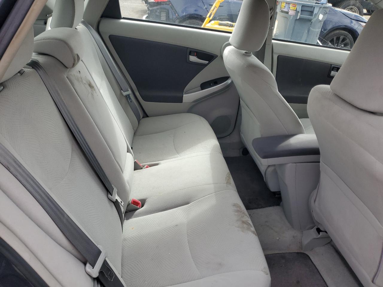 2011 Toyota Prius - Image 10