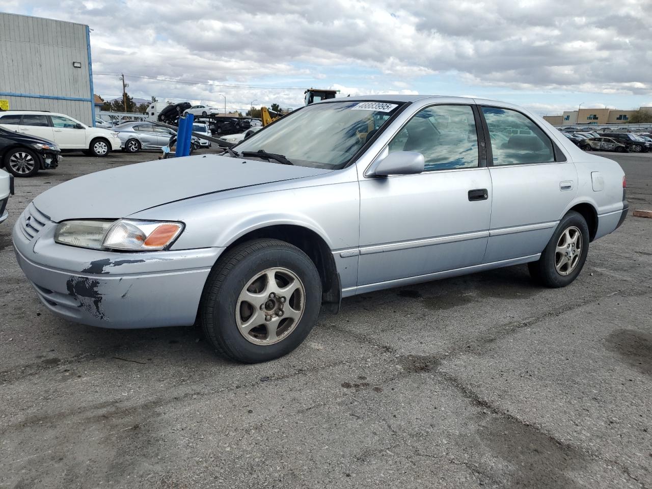 North Las Vegas, NV에서 판매 중인 1997 Toyota Camry Le - Minor Dent/Scratches