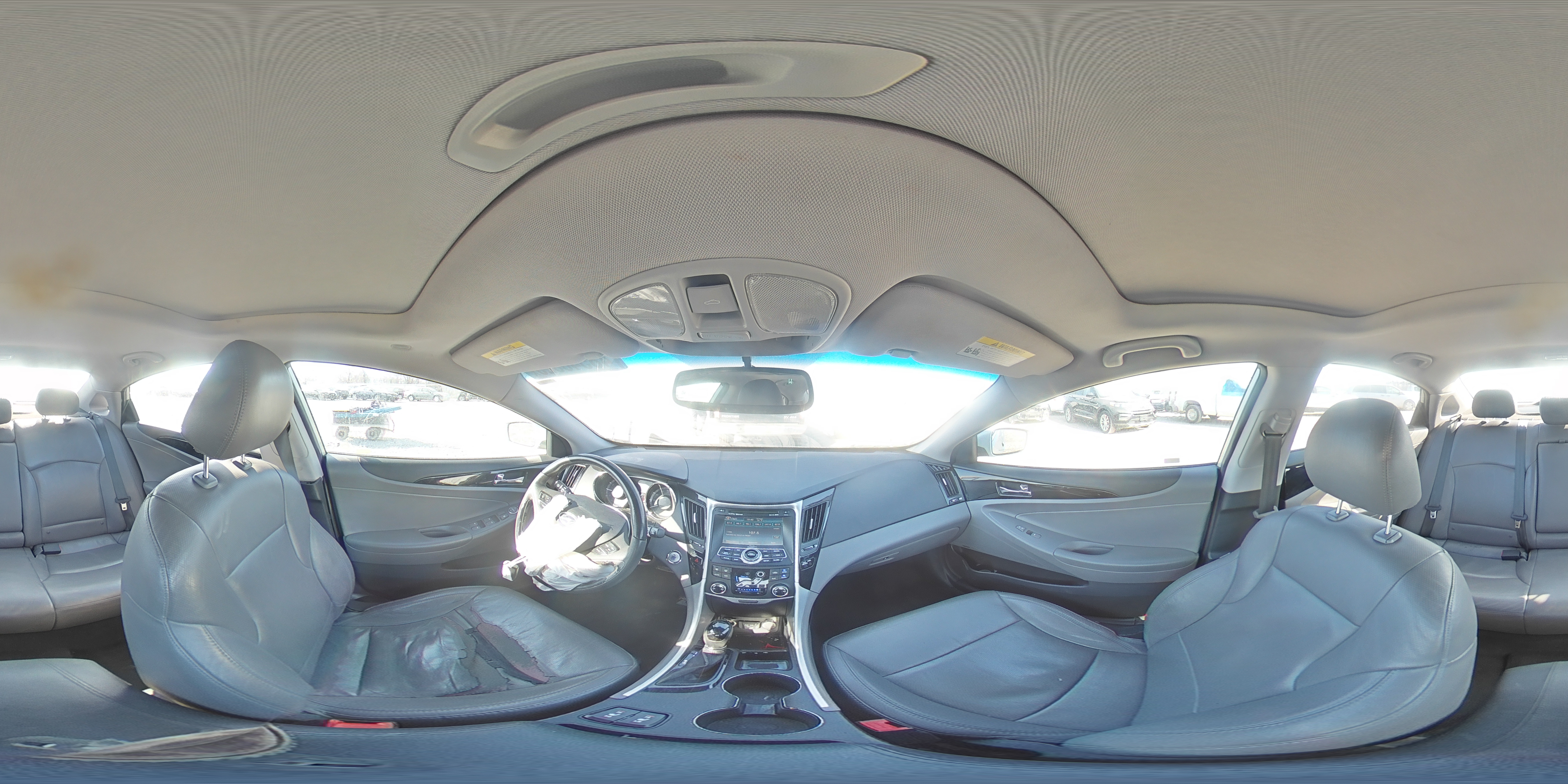 2011 Hyundai Sonata - Image 12
