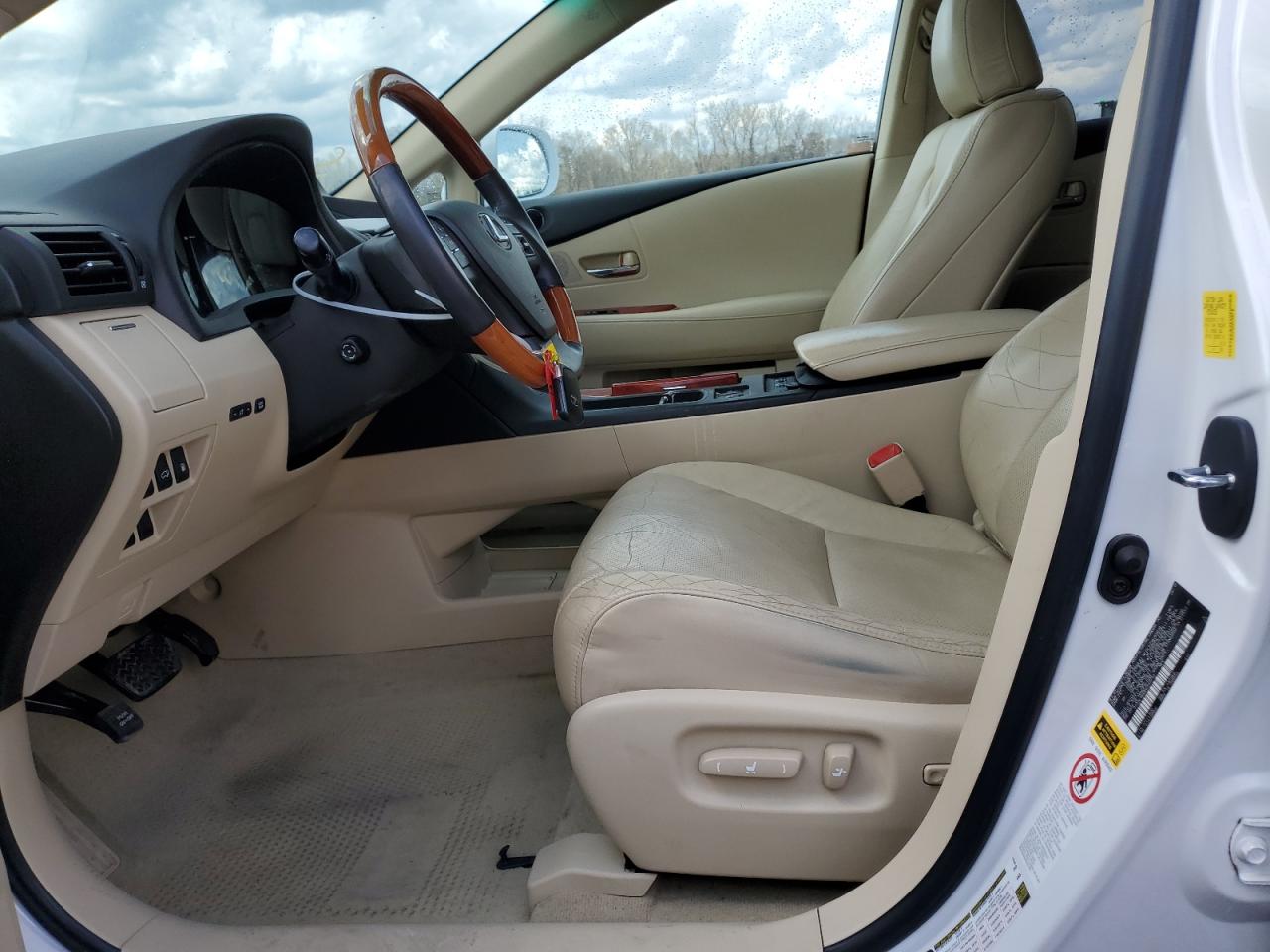 2010 Lexus RX - Image 7
