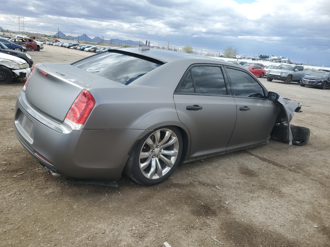2017 Chrysler 300 - Image 3
