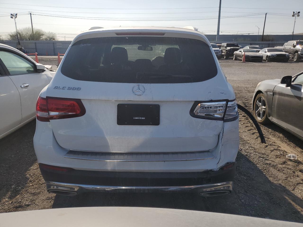 WDC0G4JB2JV088342 2018 Mercedes-Benz Glc 300