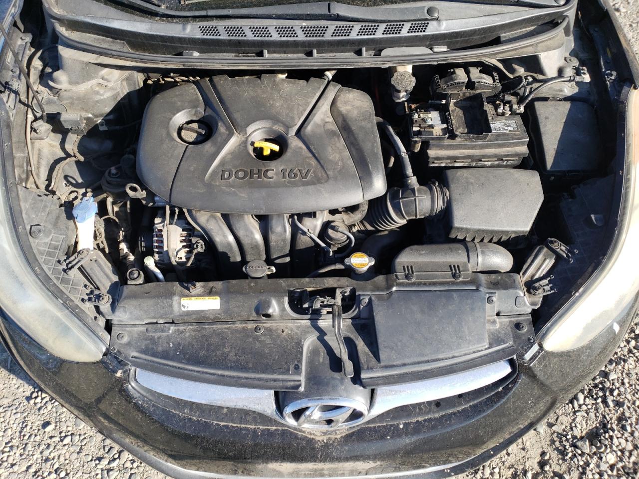 2013 Hyundai Elantra - Image 11