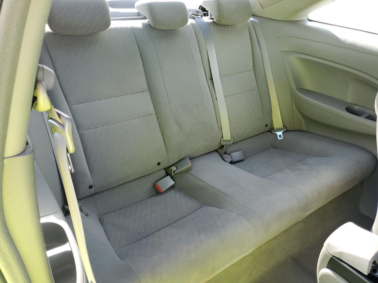 2010 Honda Civic - Image 11