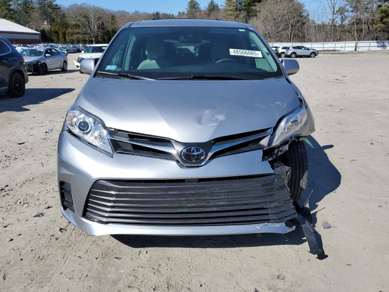 2018 Toyota Sienna - Image 5