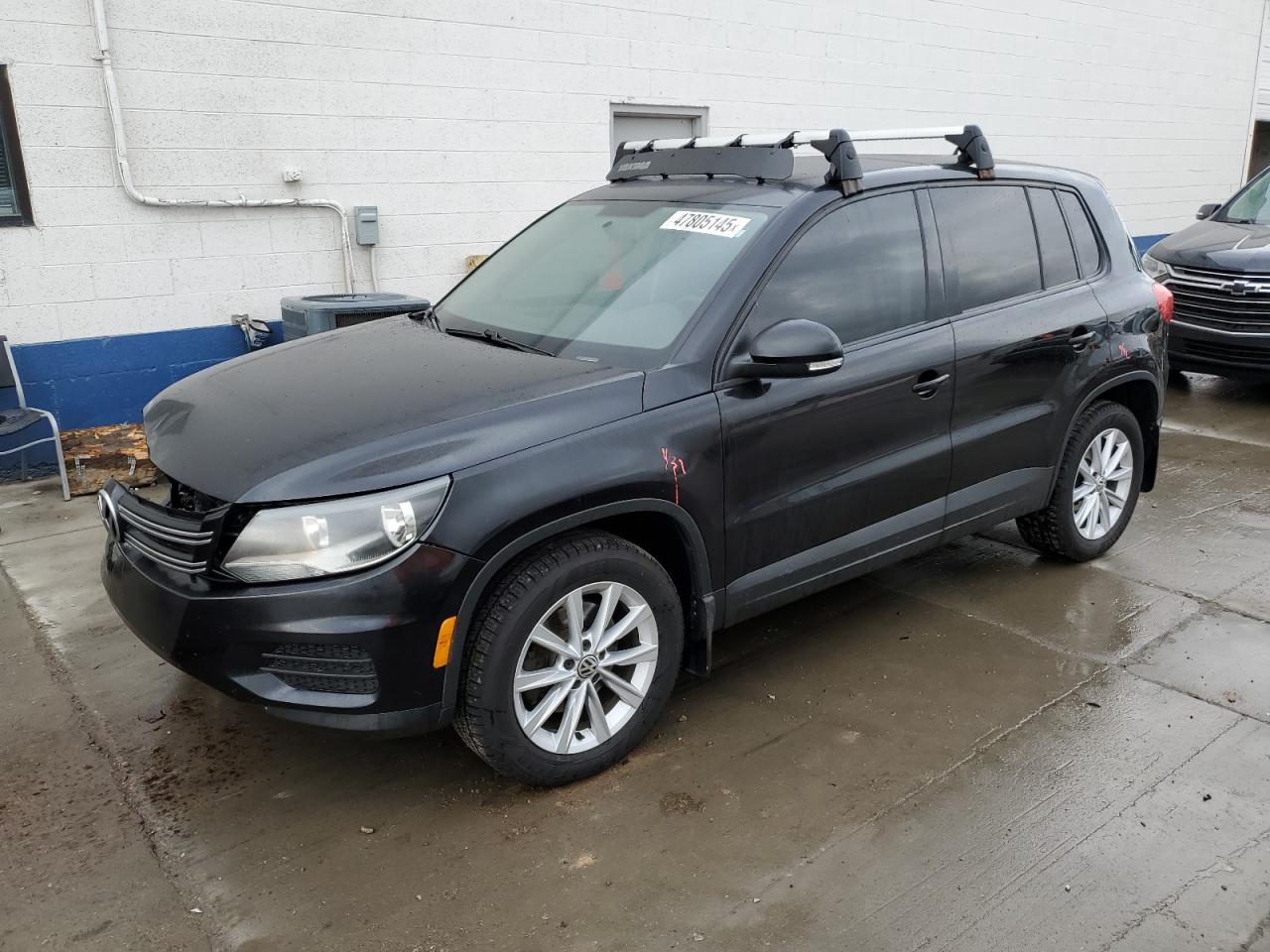 2017 Volkswagen Tiguan S იყიდება Farr West-ში, UT - Front End