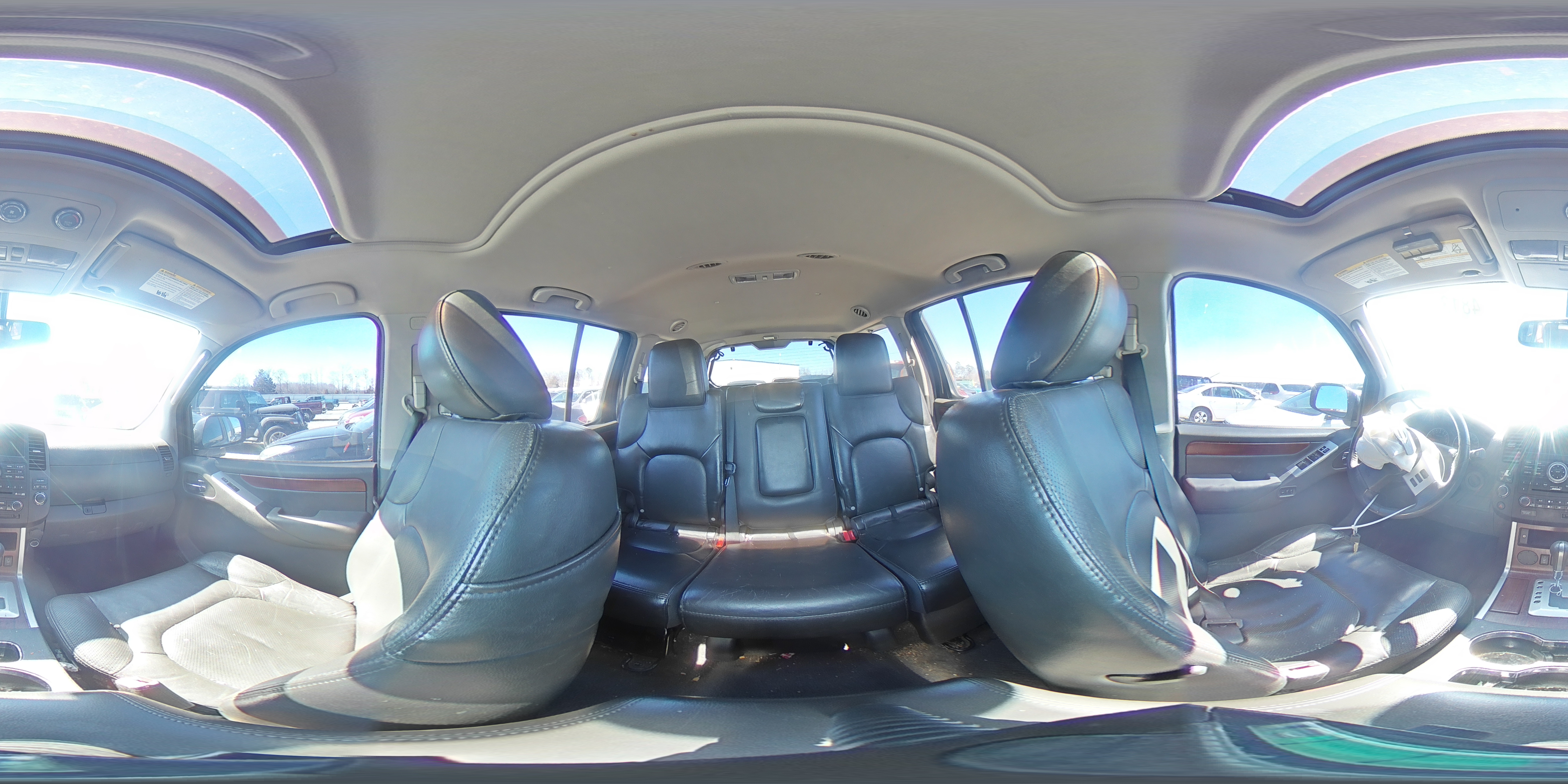 2012 Nissan Pathfinder - Image 14
