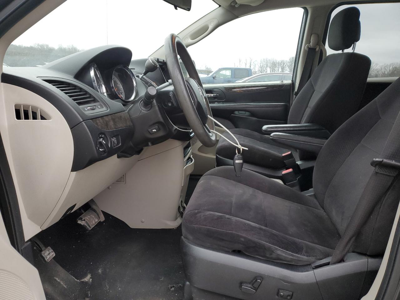 2011 Dodge Caravan - Image 7