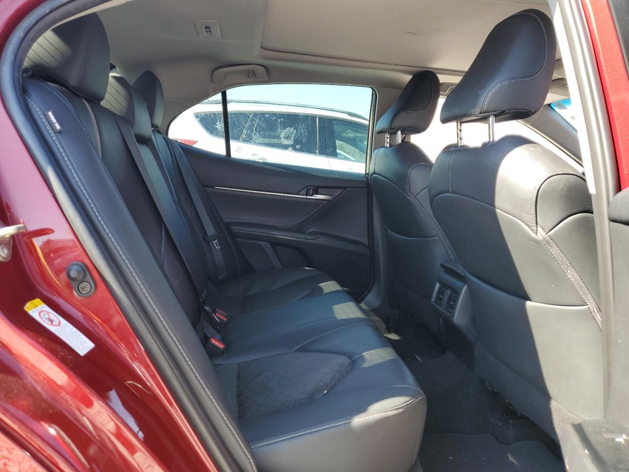 2018 Toyota Camry - Image 10