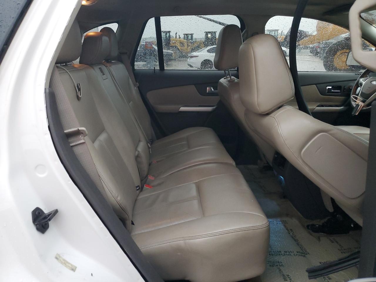 2011 Ford Edge - Image 11
