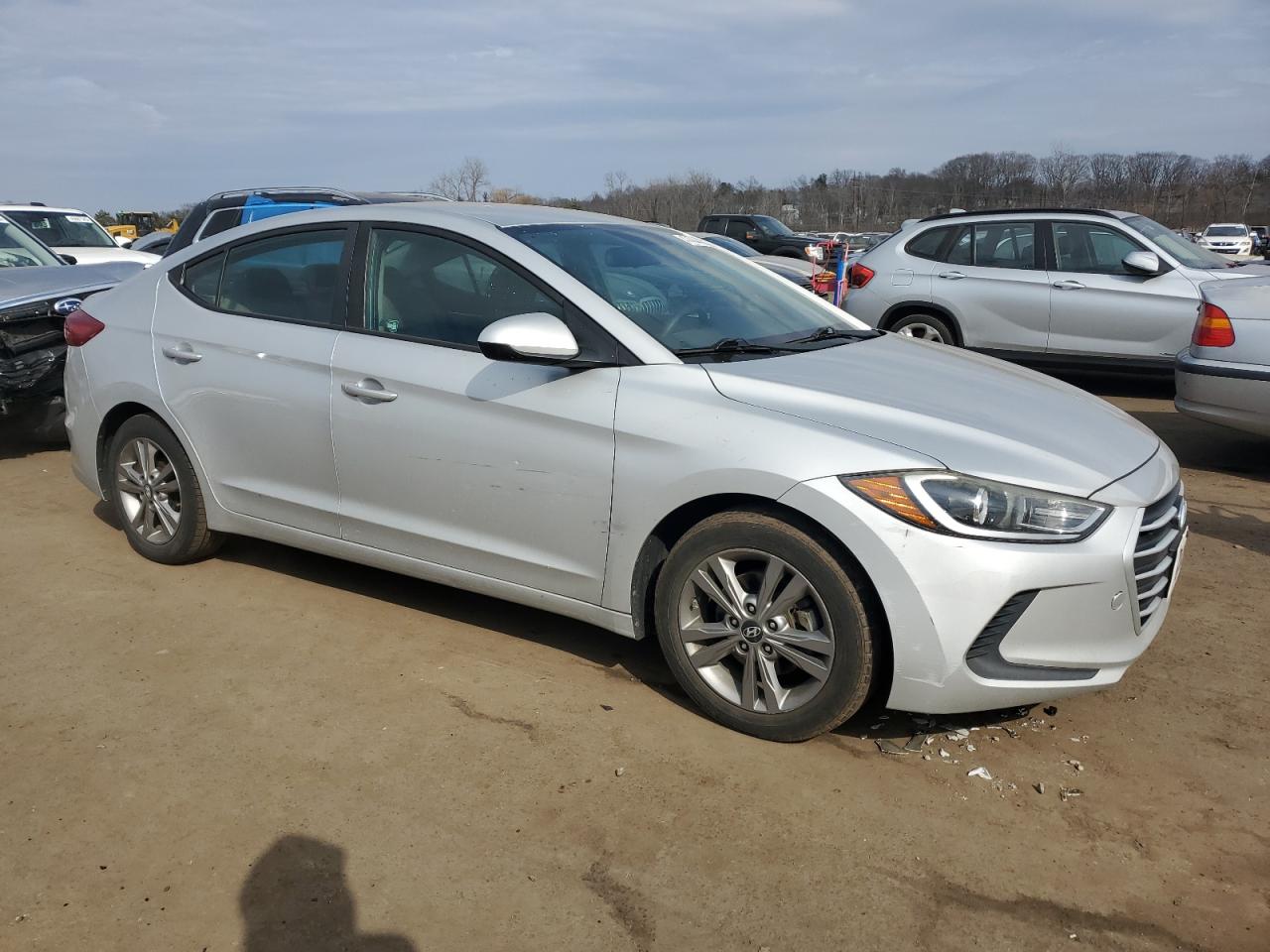 2017 Hyundai Elantra - Image 4