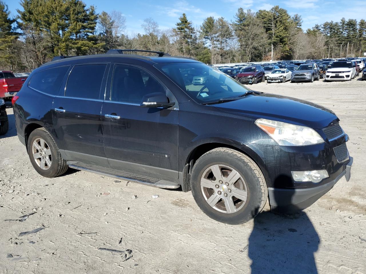 2010 Chevrolet Traverse - Image 4