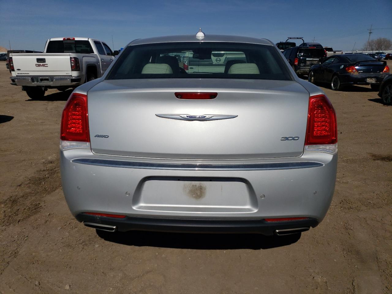 2019 Chrysler 300 - Image 6