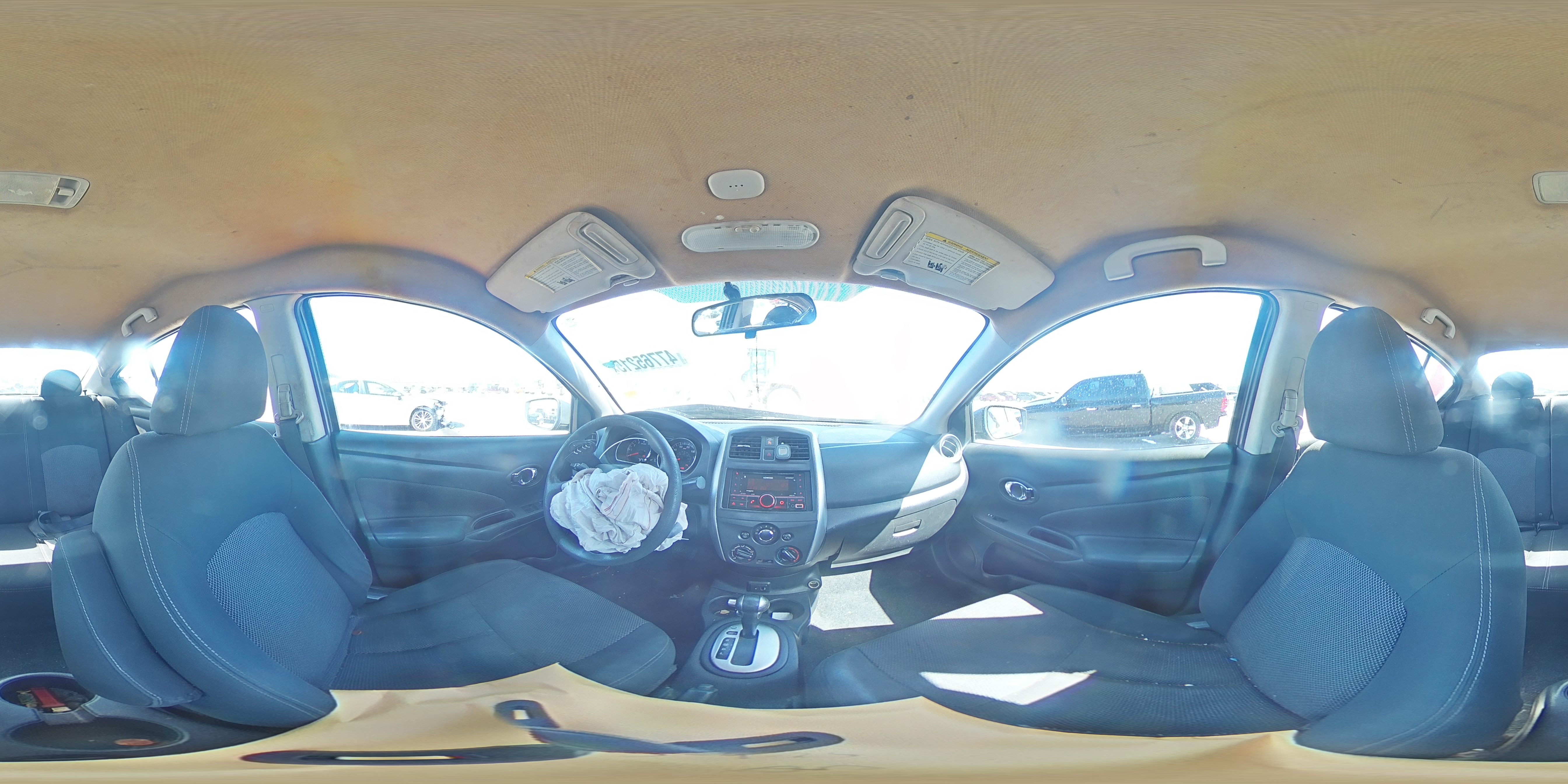 2017 Nissan Versa - Image 13