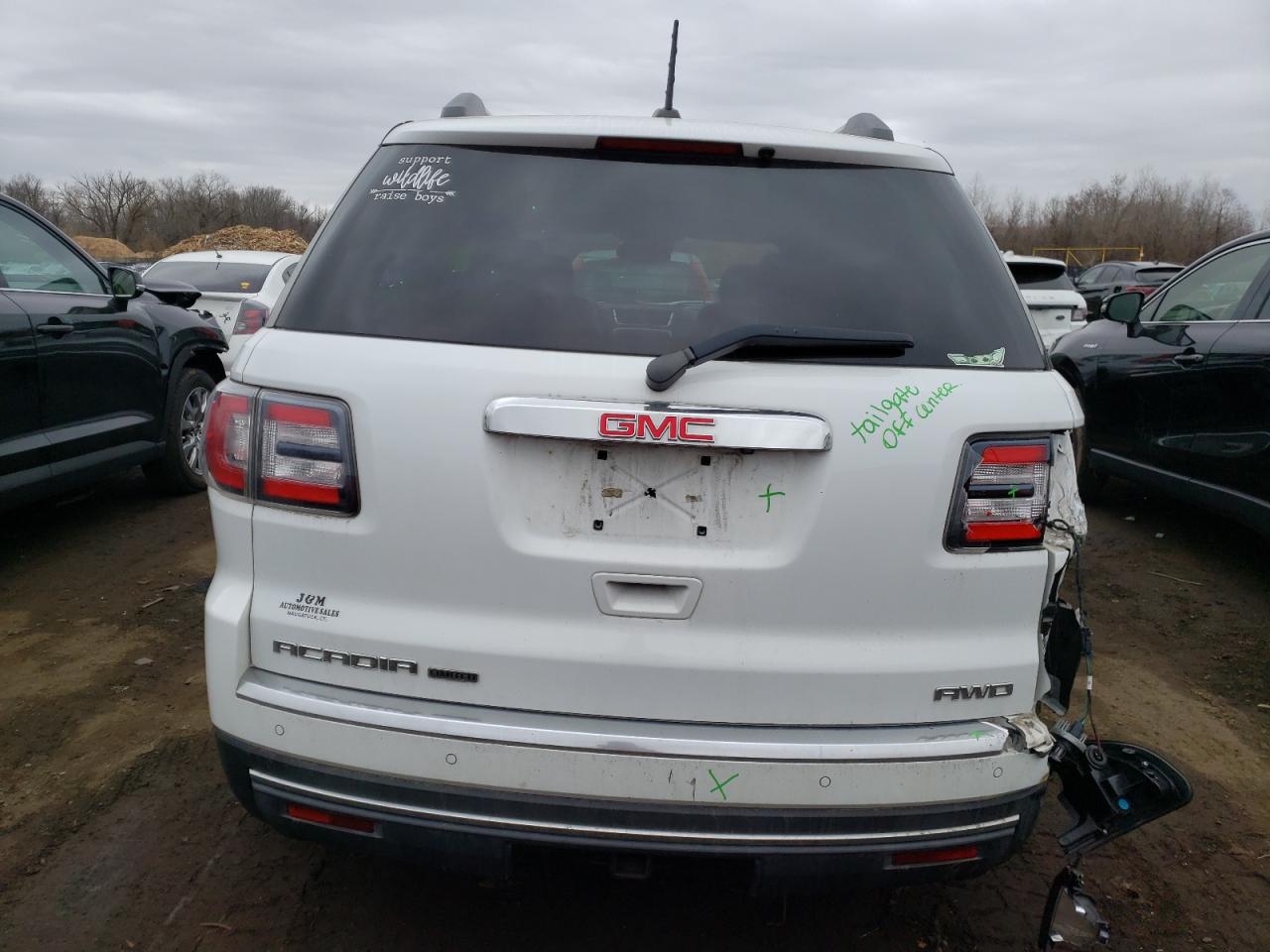 2017 GMC Acadia - Image 6