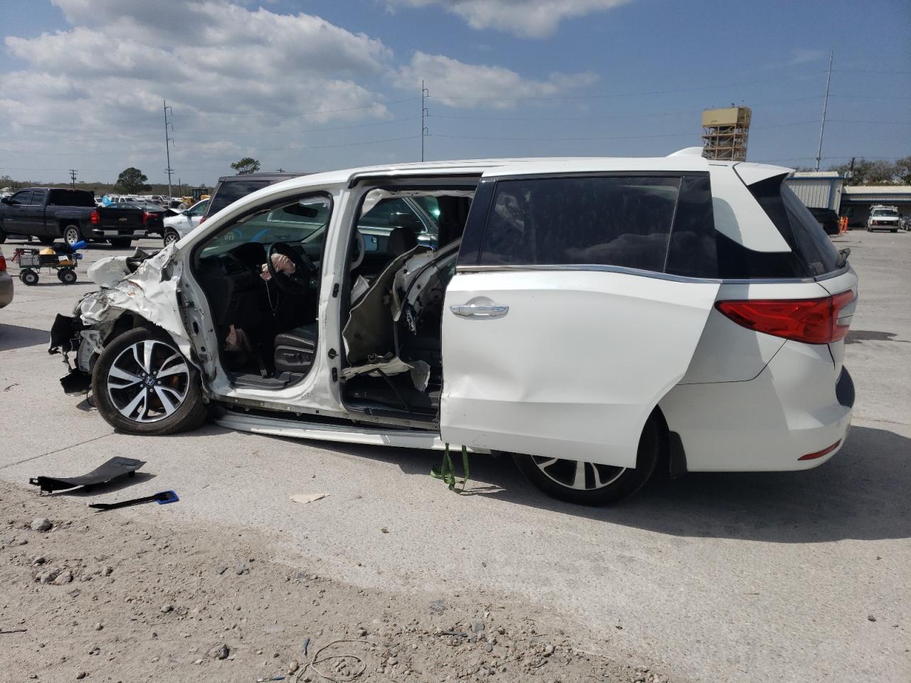 2020 Honda Odyssey - Image 2