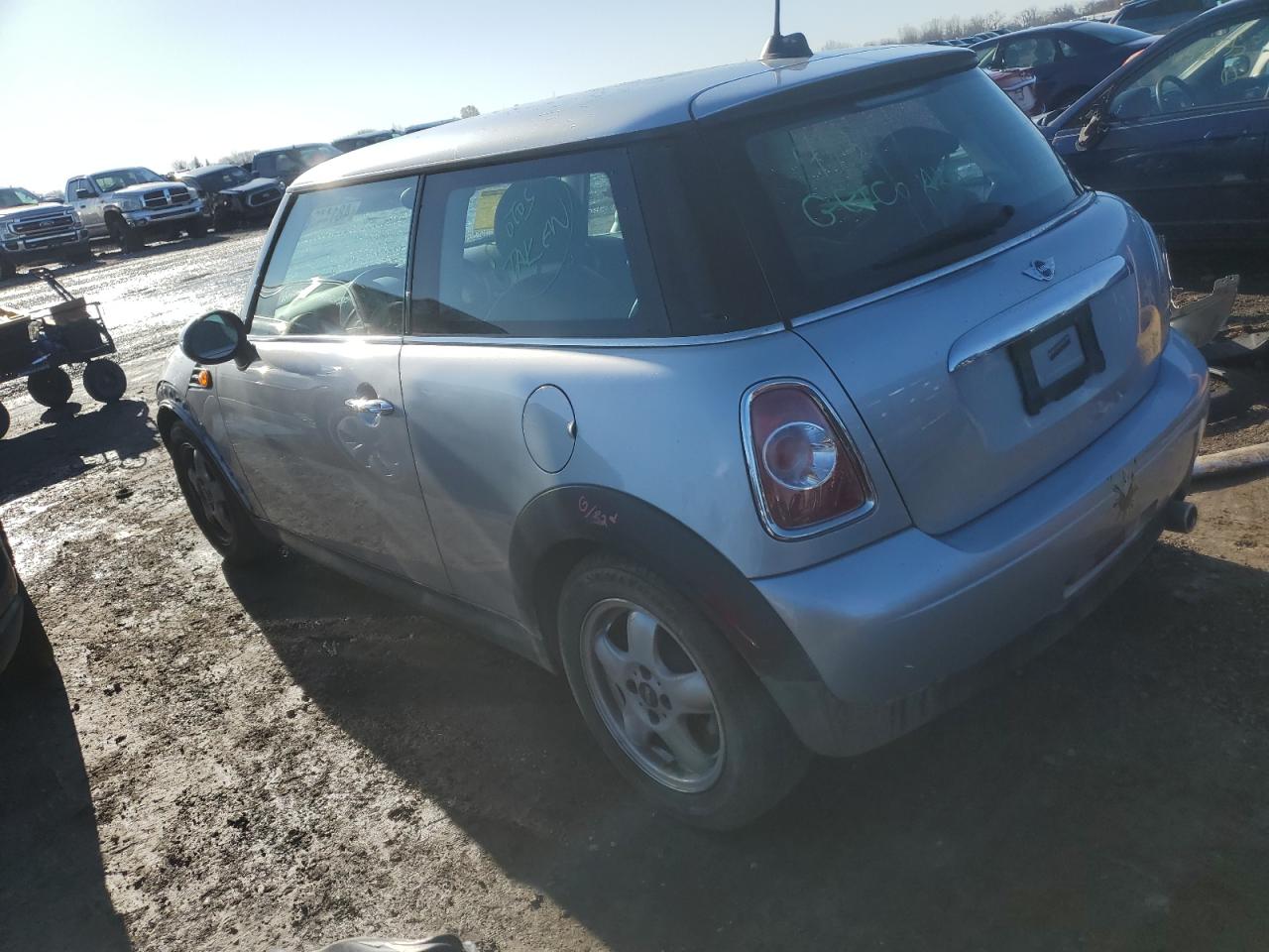 2011 MINI Cooper - Image 2