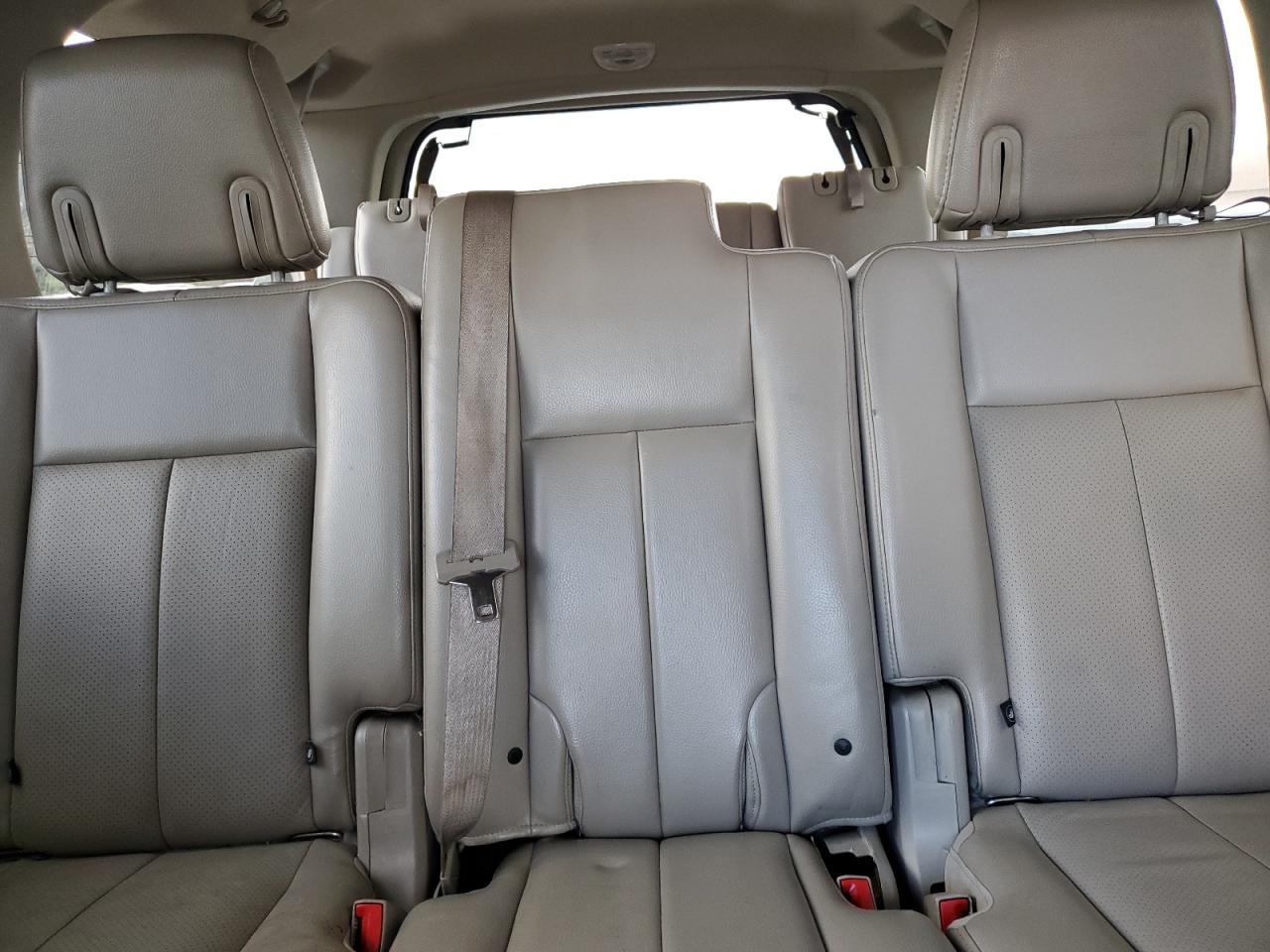2010 Ford Expedition - Image 10