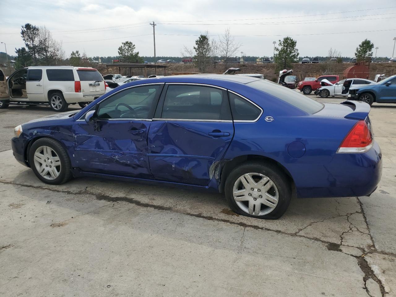 2006 Chevrolet Impala - Image 2