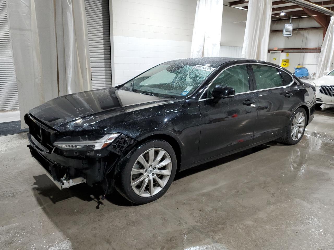 2018 Volvo S90 T6 Momentum for Sale in Leroy, NY - Front End