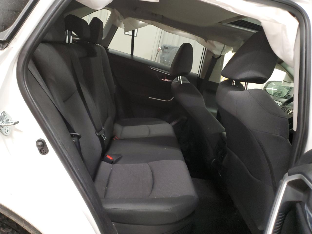 2022 Toyota RAV 4 - Image 11