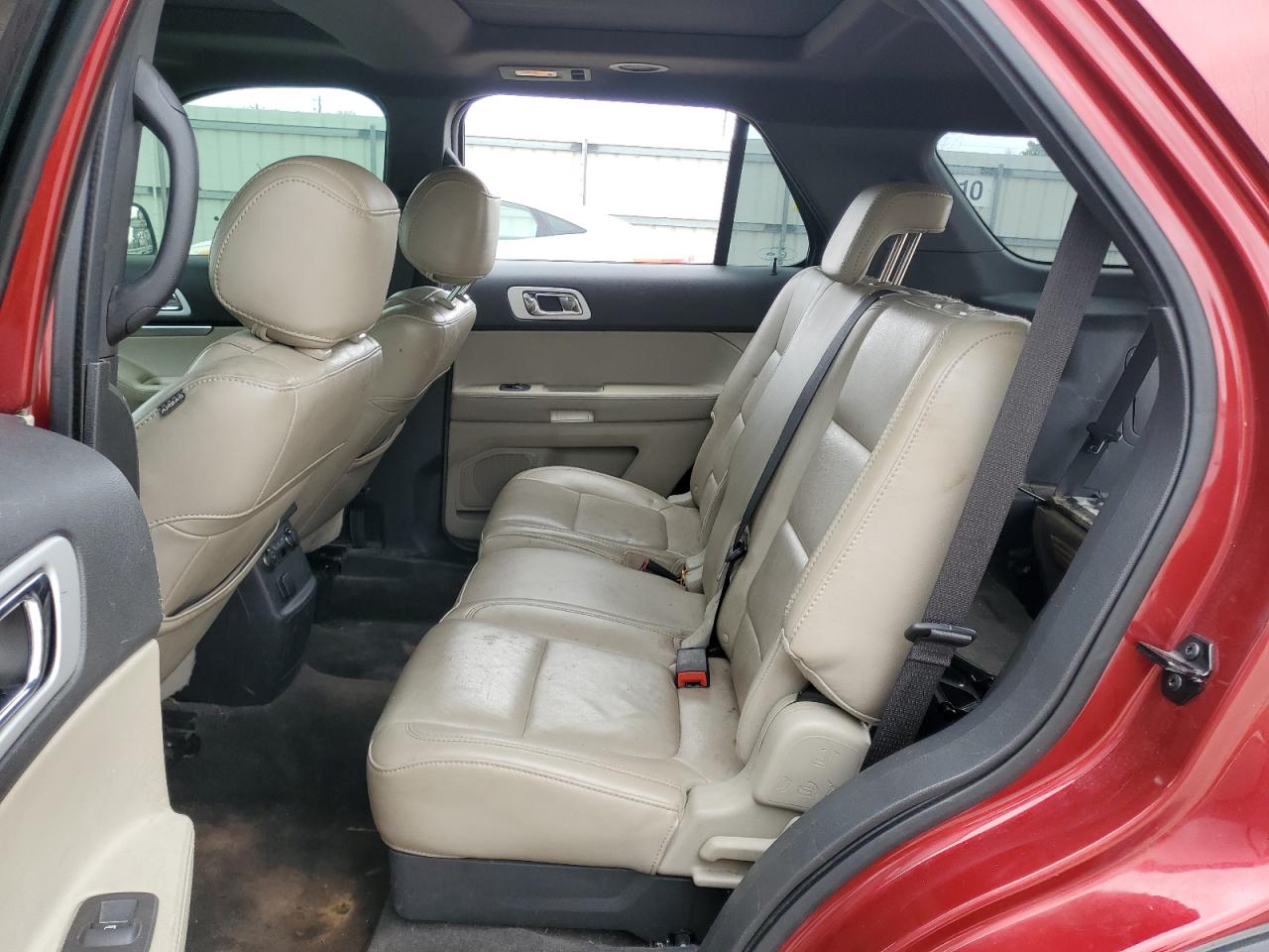 2013 Ford Explorer - Image 11