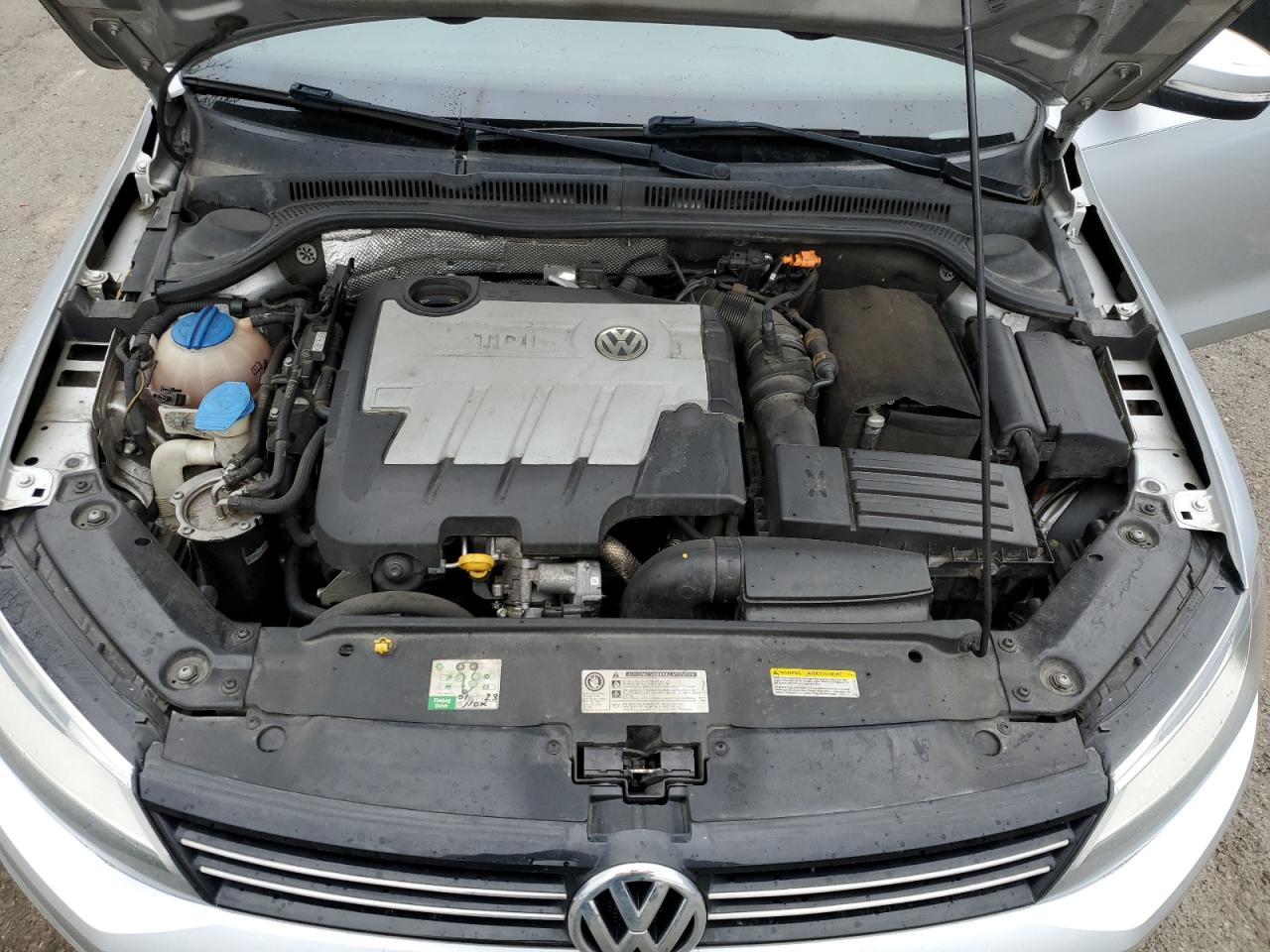 2014 Volkswagen Jetta - Image 13