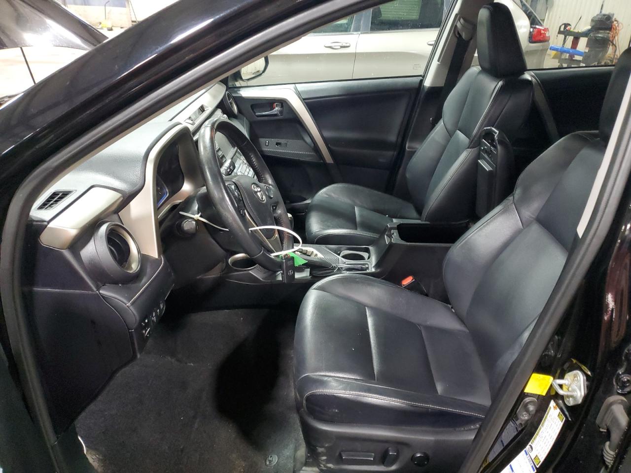 2014 Toyota RAV 4 - Image 7