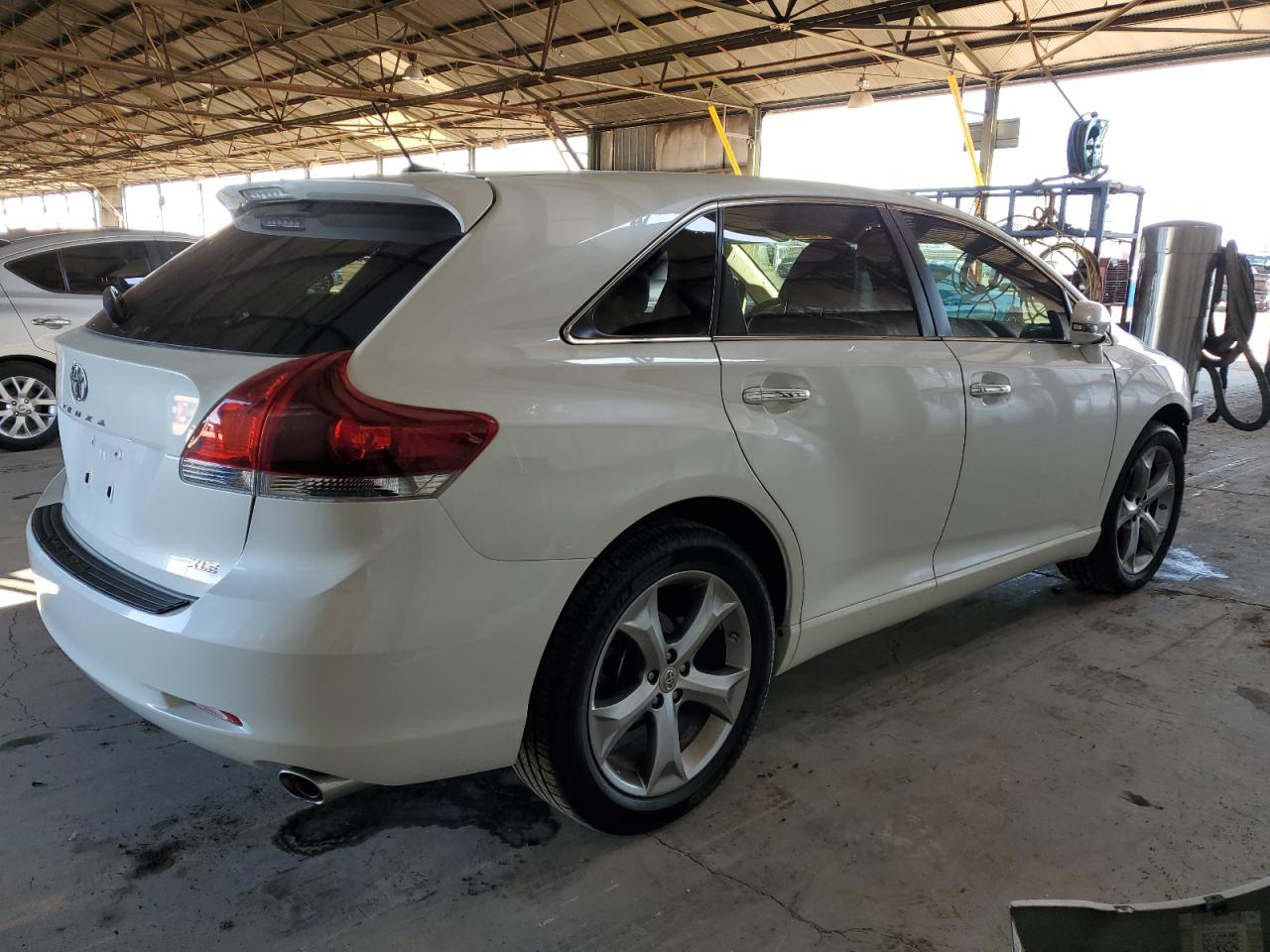 2014 Toyota Venza - Image 3