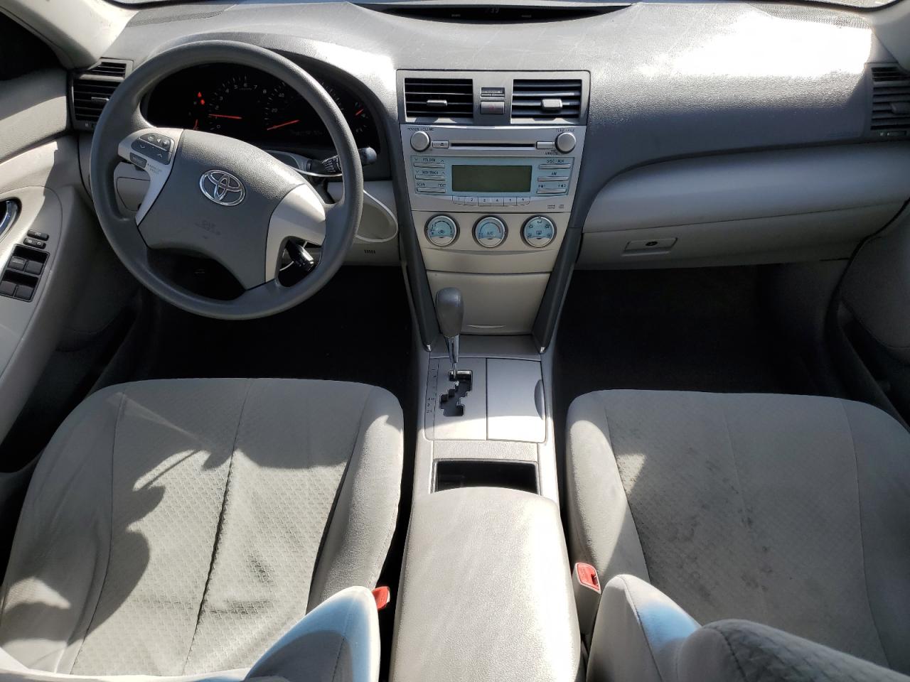 2009 Toyota Camry - Image 8